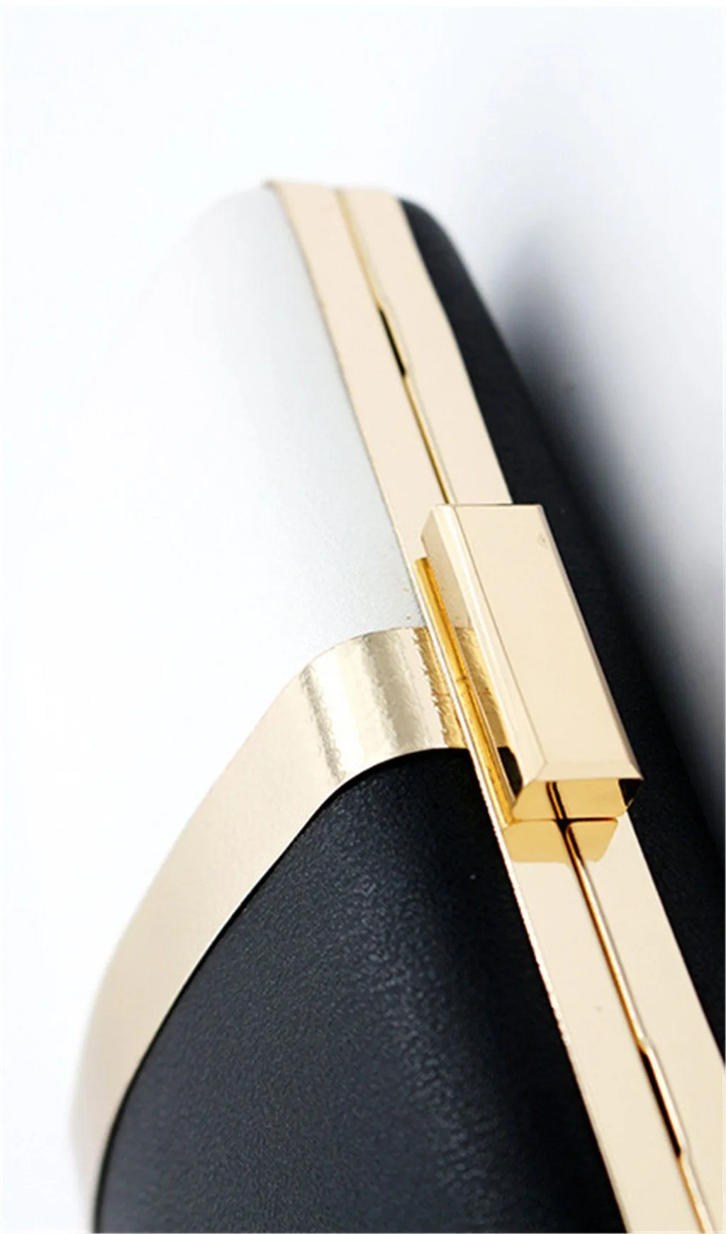 BLACK AND WHITE STITCHING DINNER BAG Gloria Lanvin