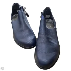 Boots Ankle Flats By Clothes Mentor In Navy, Size: 9