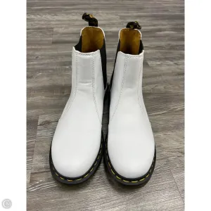 Boots Ankle Flats By Dr Martens In White, Size: 11