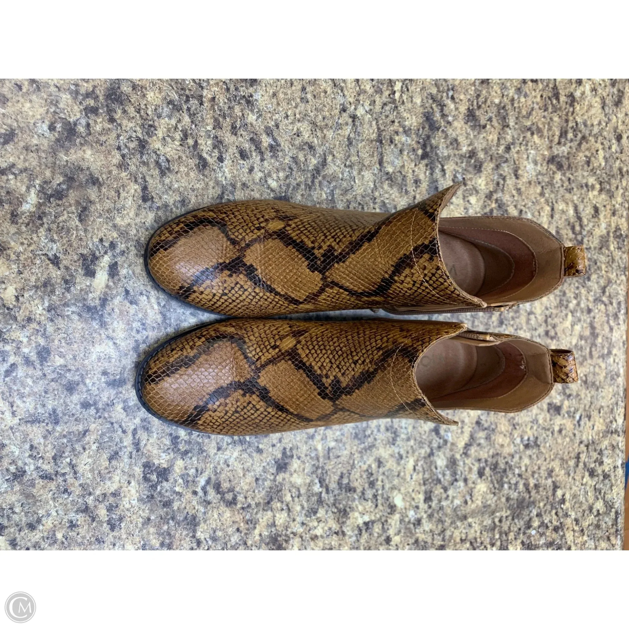Boots Ankle Flats By Vionic In Tan, Size: 8.5