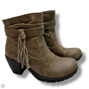 Boots Ankle Heels By Boc In Taupe, Size: 7