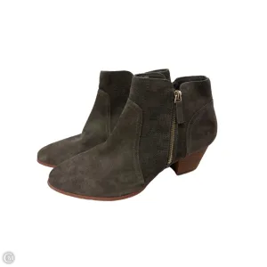 Boots Ankle Heels By Clothes Mentor In Grey, Size: 9.5