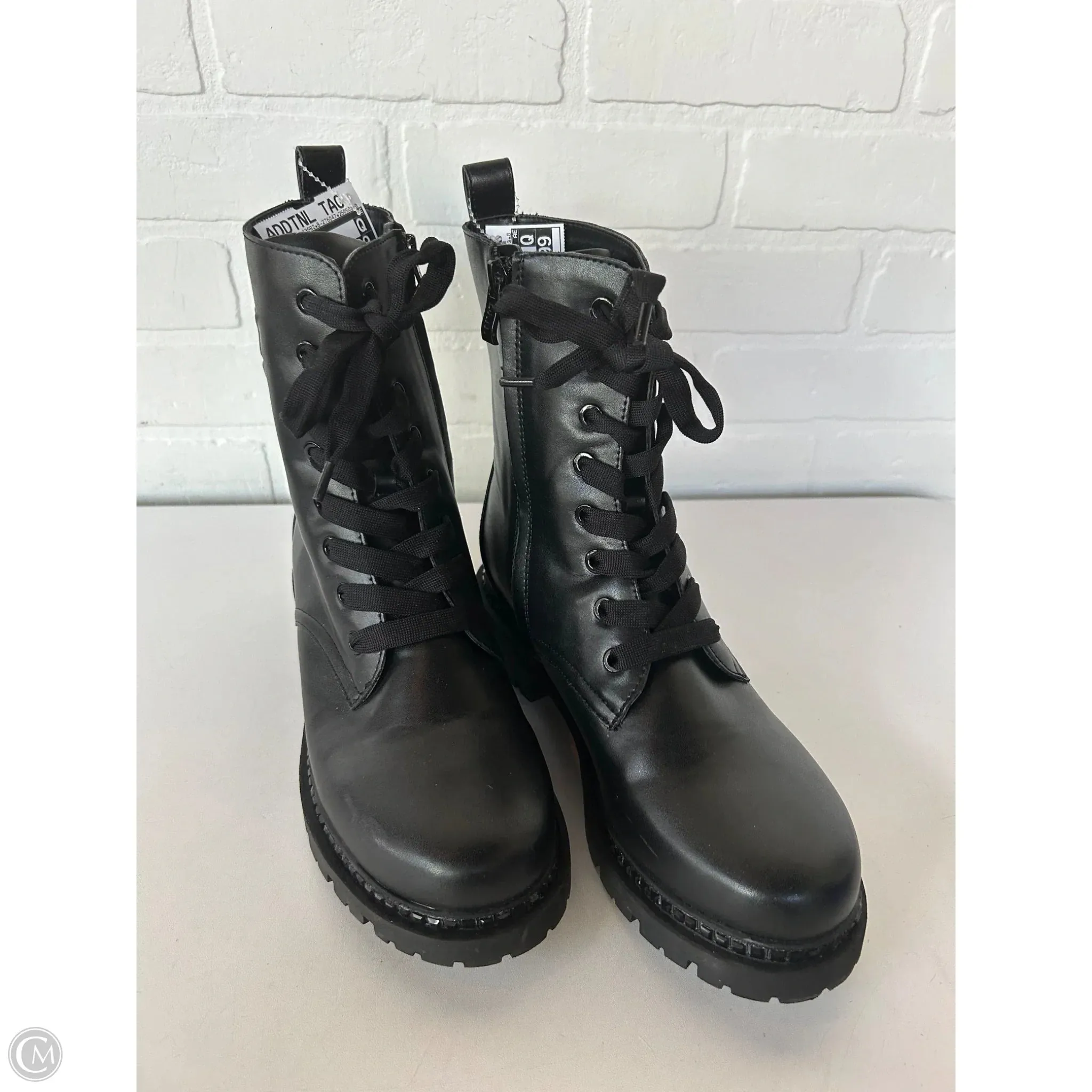 Boots Combat By Dkny In Black, Size: 8