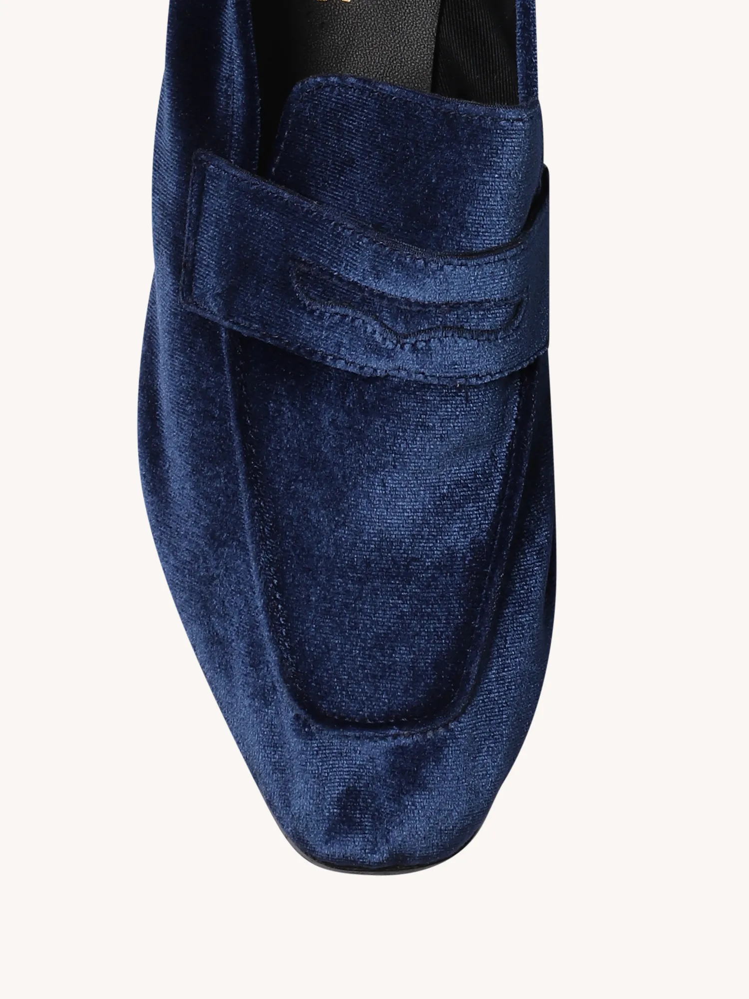 Essenziale Velvet Loafer