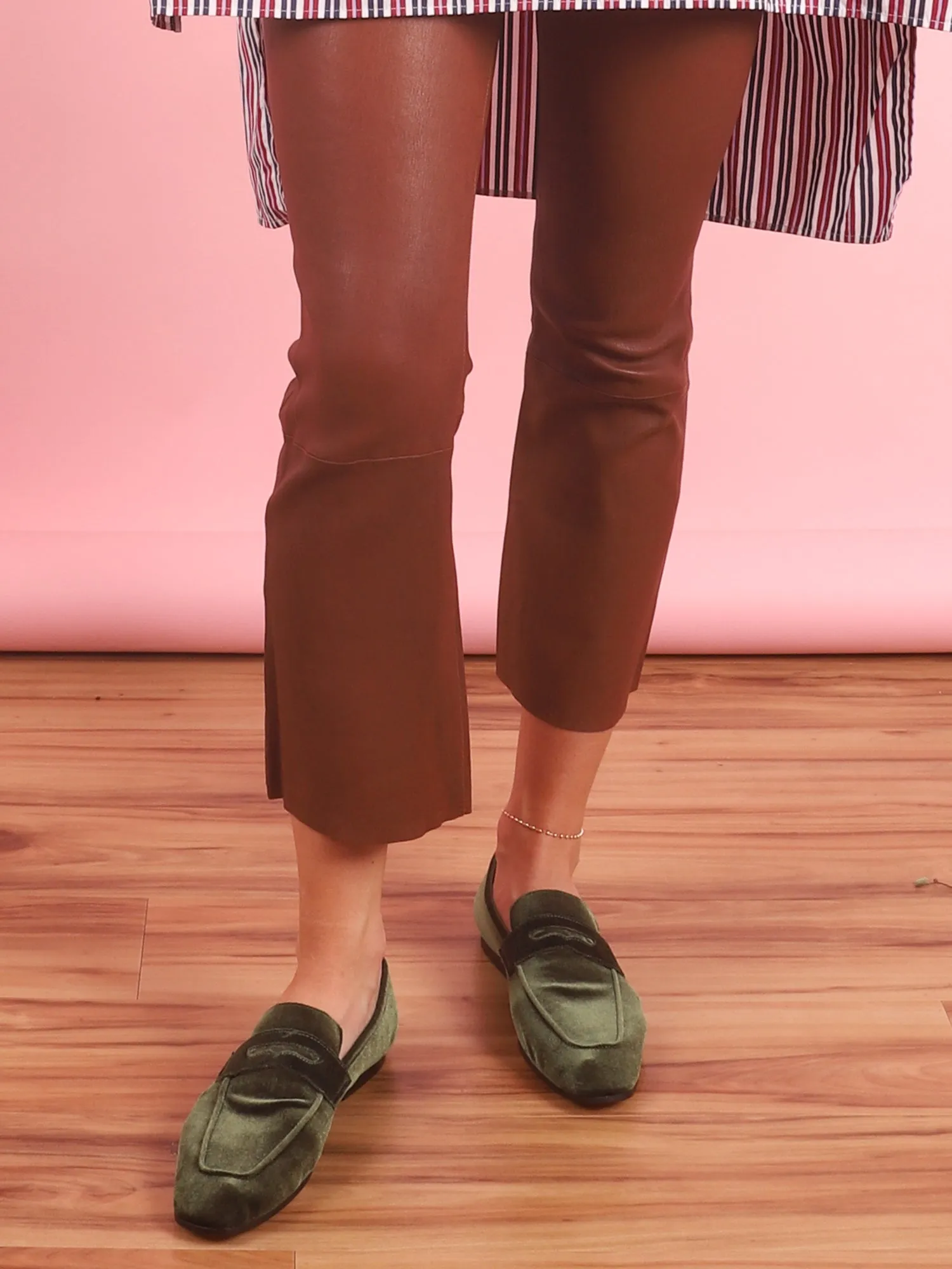 Essenziale Velvet Loafer