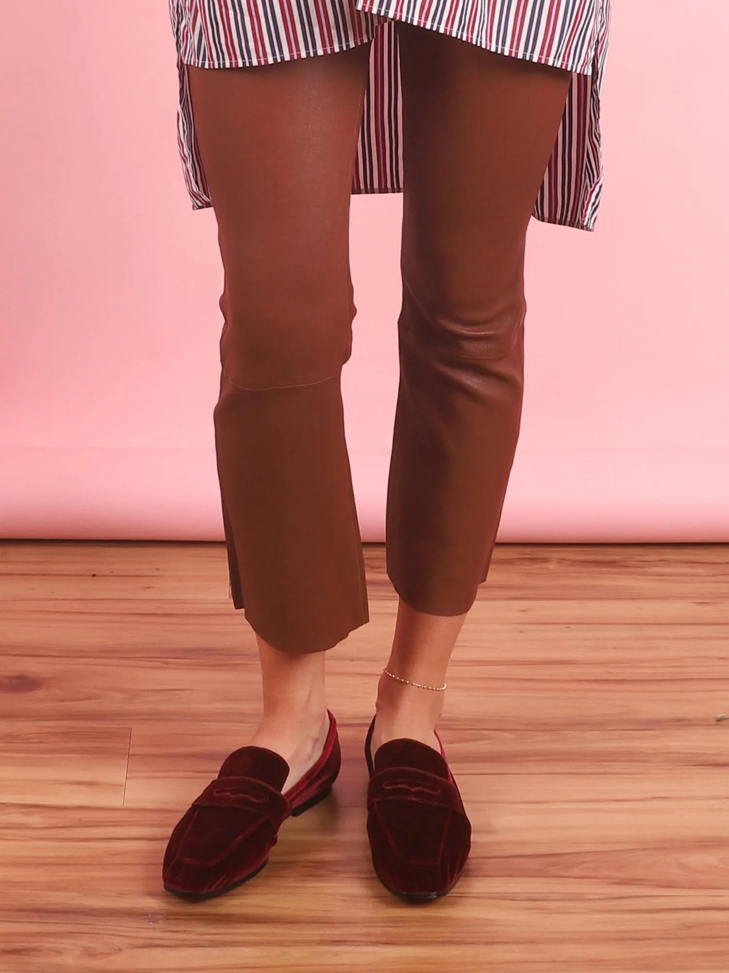 Essenziale Velvet Loafer