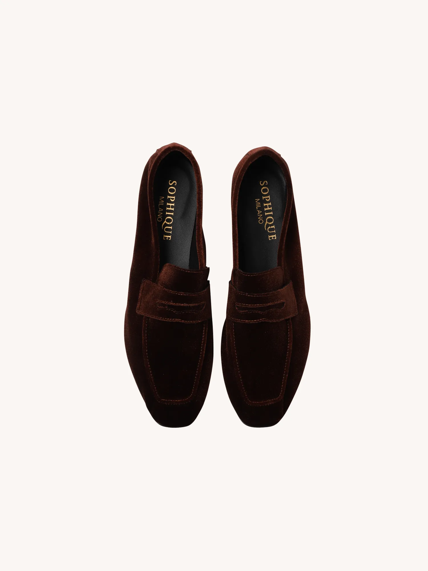 Essenziale Velvet Loafer