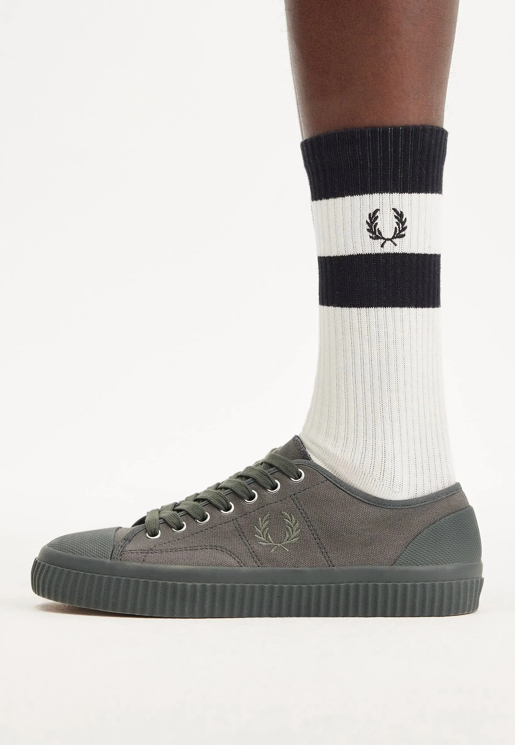 Fred Perry - Hughes Low Canvas Field Green/Warm Grey - Shoes