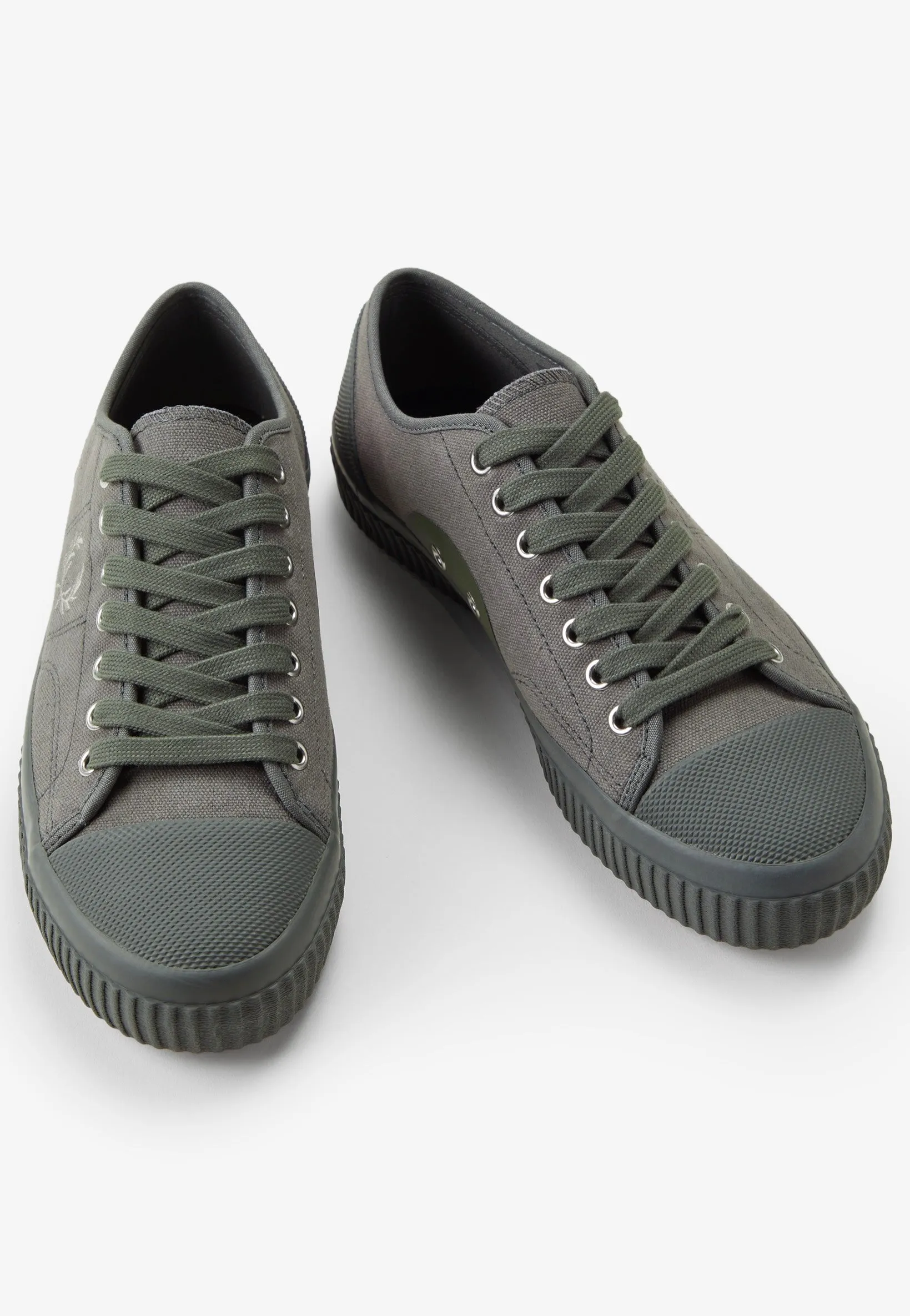 Fred Perry - Hughes Low Canvas Field Green/Warm Grey - Shoes