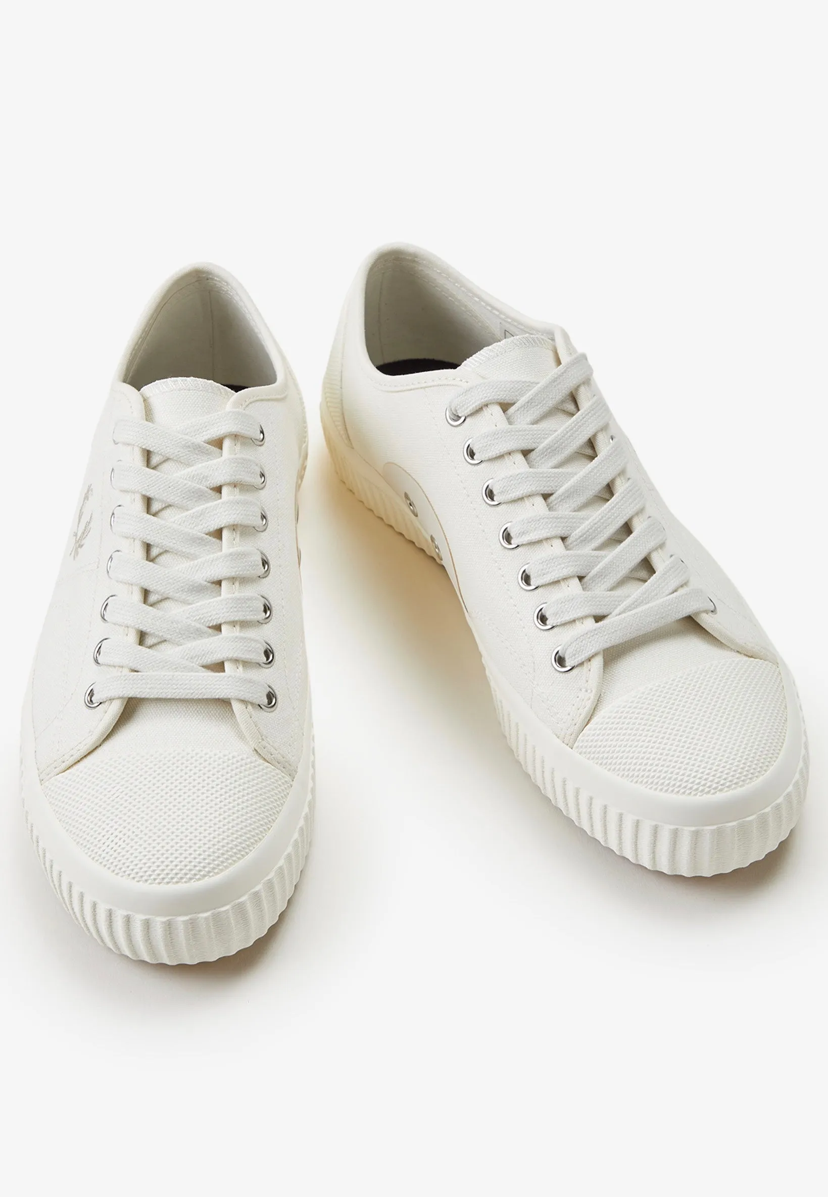 Fred Perry - Hughes Low Canvas Light Ecru/Oatmeal - Shoes