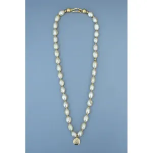 Monshiro Glass Pearl Short Necklace
