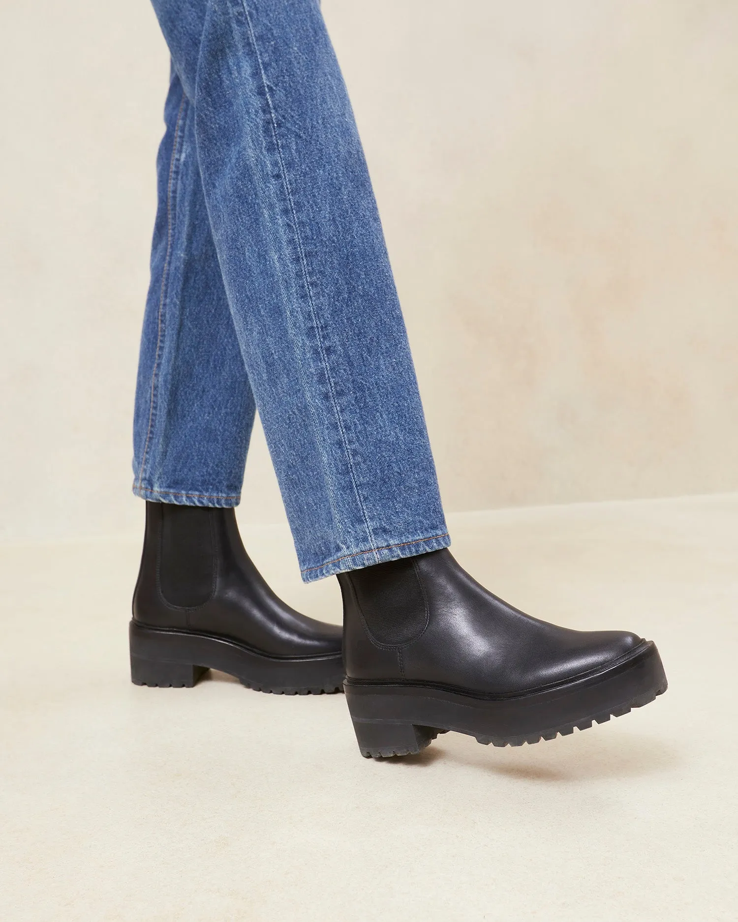 Reggie Black Chelsea Boot -LOEFFLER RANDALL