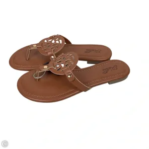 Sandals Flip Flops By Clothes Mentor In Brown, Size: 5.5