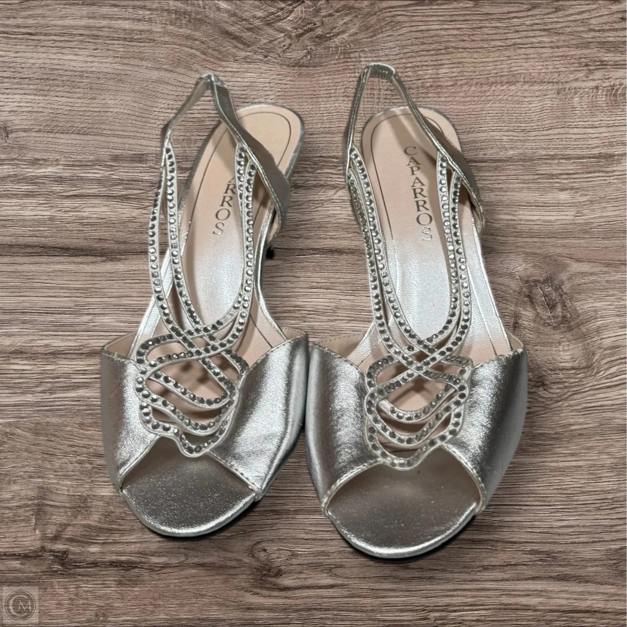 Sandals Heels Kitten By Clothes Mentor In Silver, Size: 8