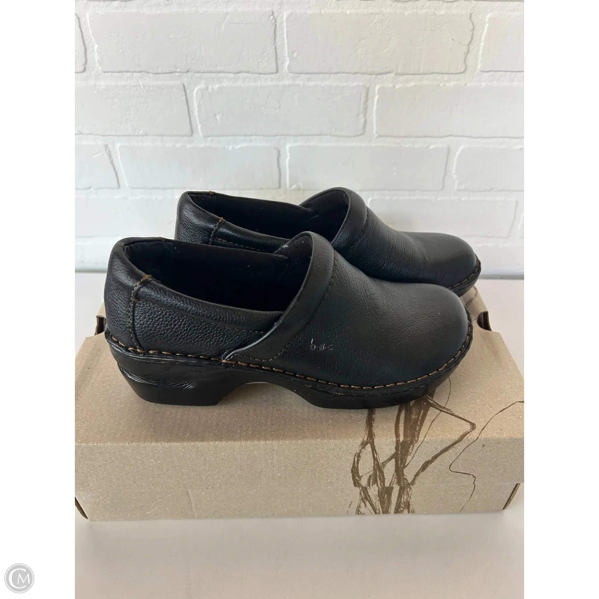 Shoes Flats By Born In Black, Size: 8.5