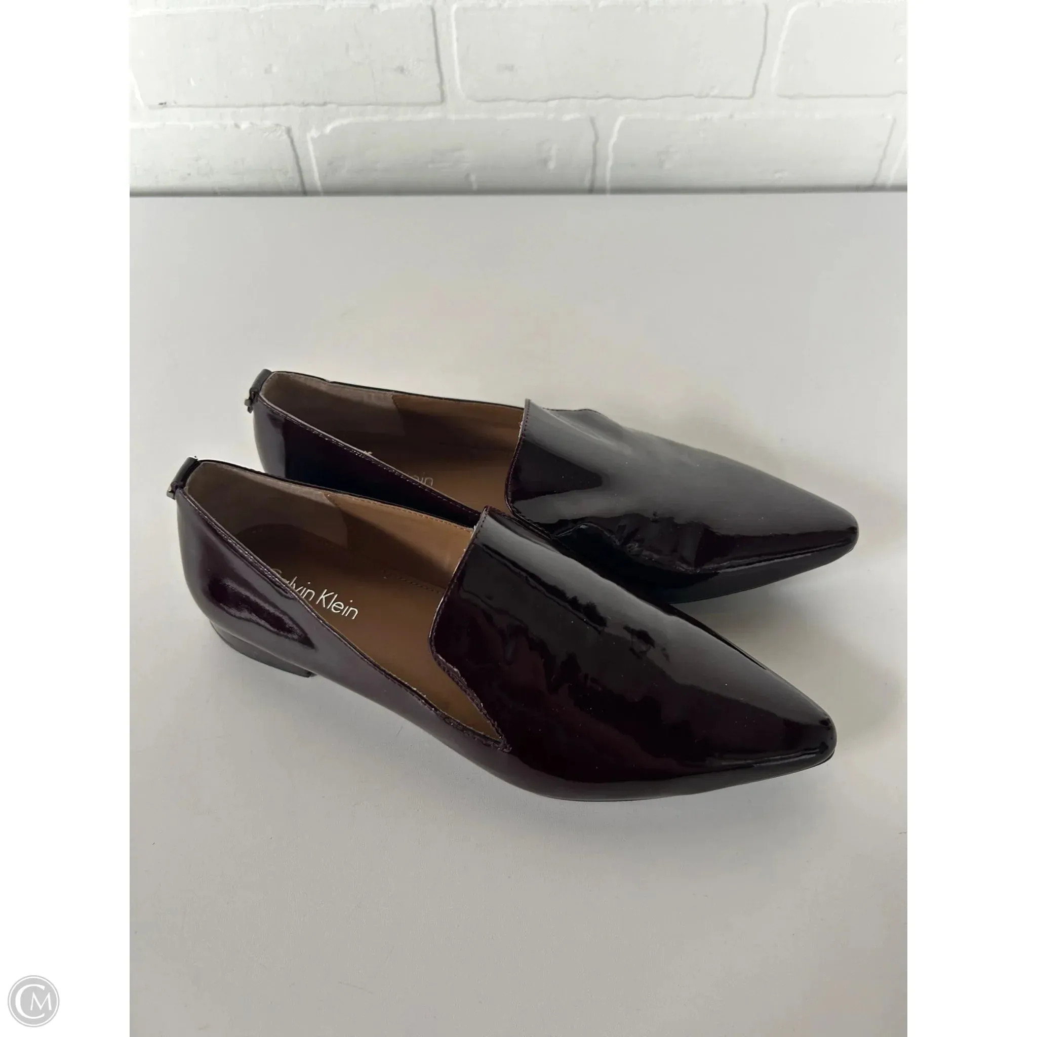 Shoes Flats By Calvin Klein In Maroon, Size: 6