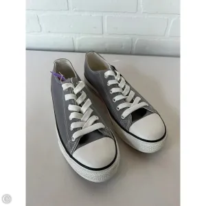 Shoes Sneakers By Clothes Mentor In Grey & White, Size: 8
