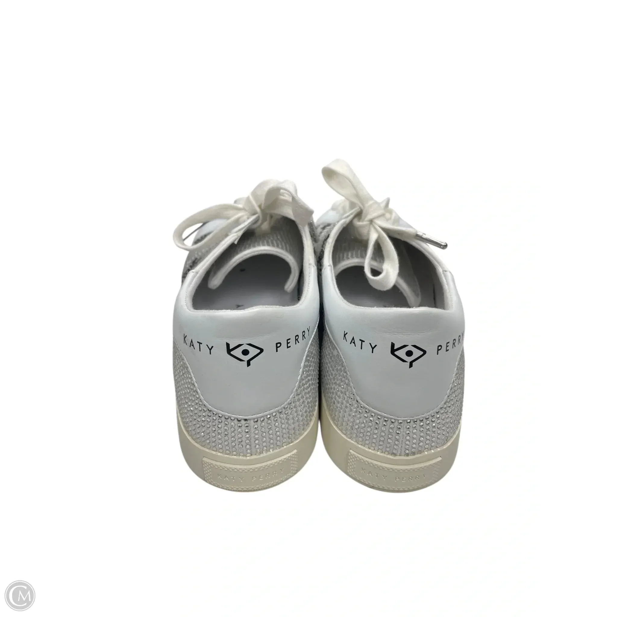 Shoes Sneakers By Clothes Mentor In White, Size: 9