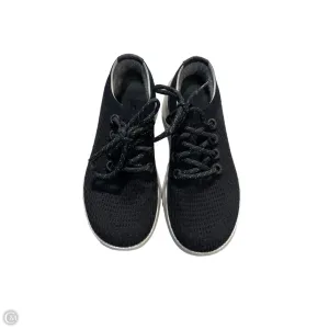 Shoes Sneakers By Cmc In Black, Size: 8.5