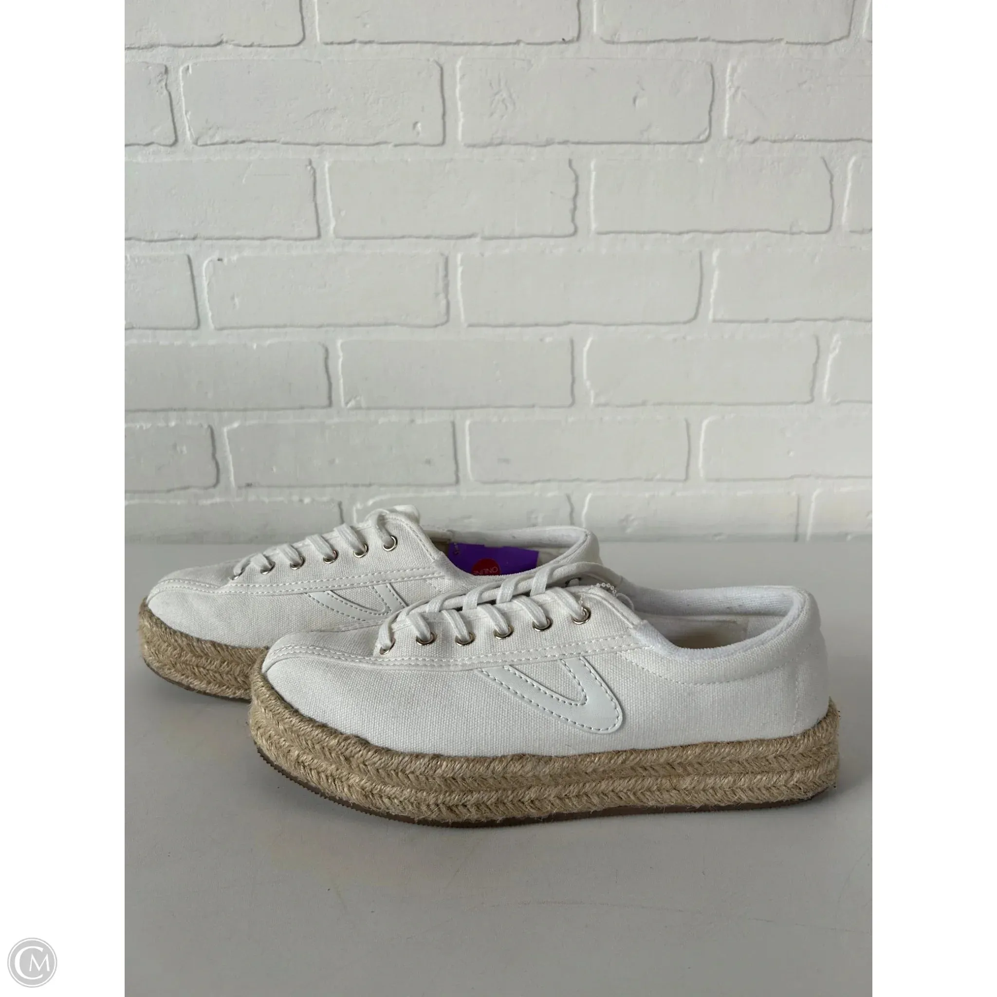Shoes Sneakers By Cmc In Tan & White, Size: 8