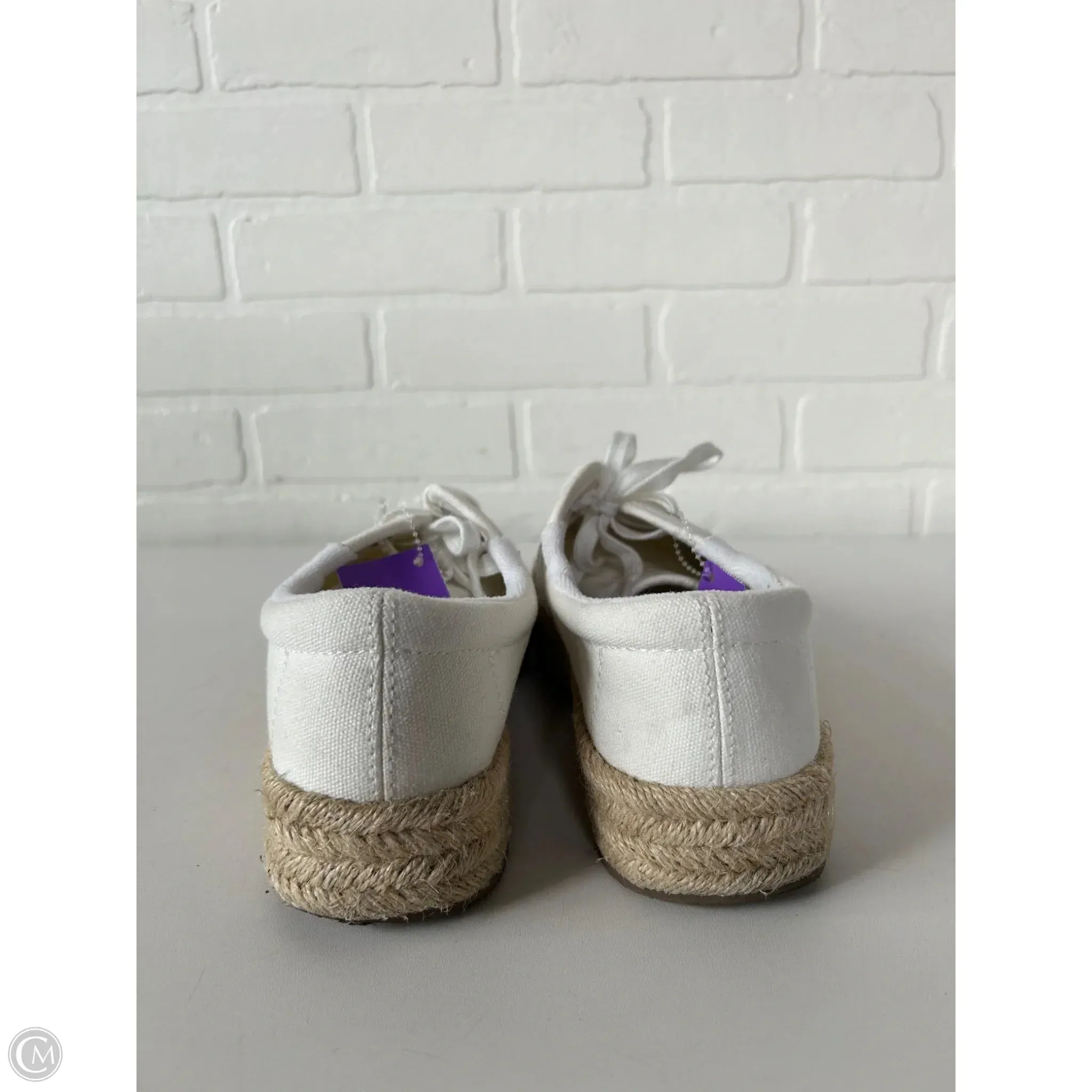 Shoes Sneakers By Cmc In Tan & White, Size: 8