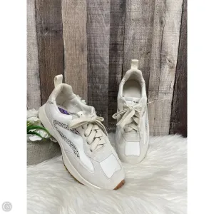 Shoes Sneakers By Cme In Cream, Size: 8