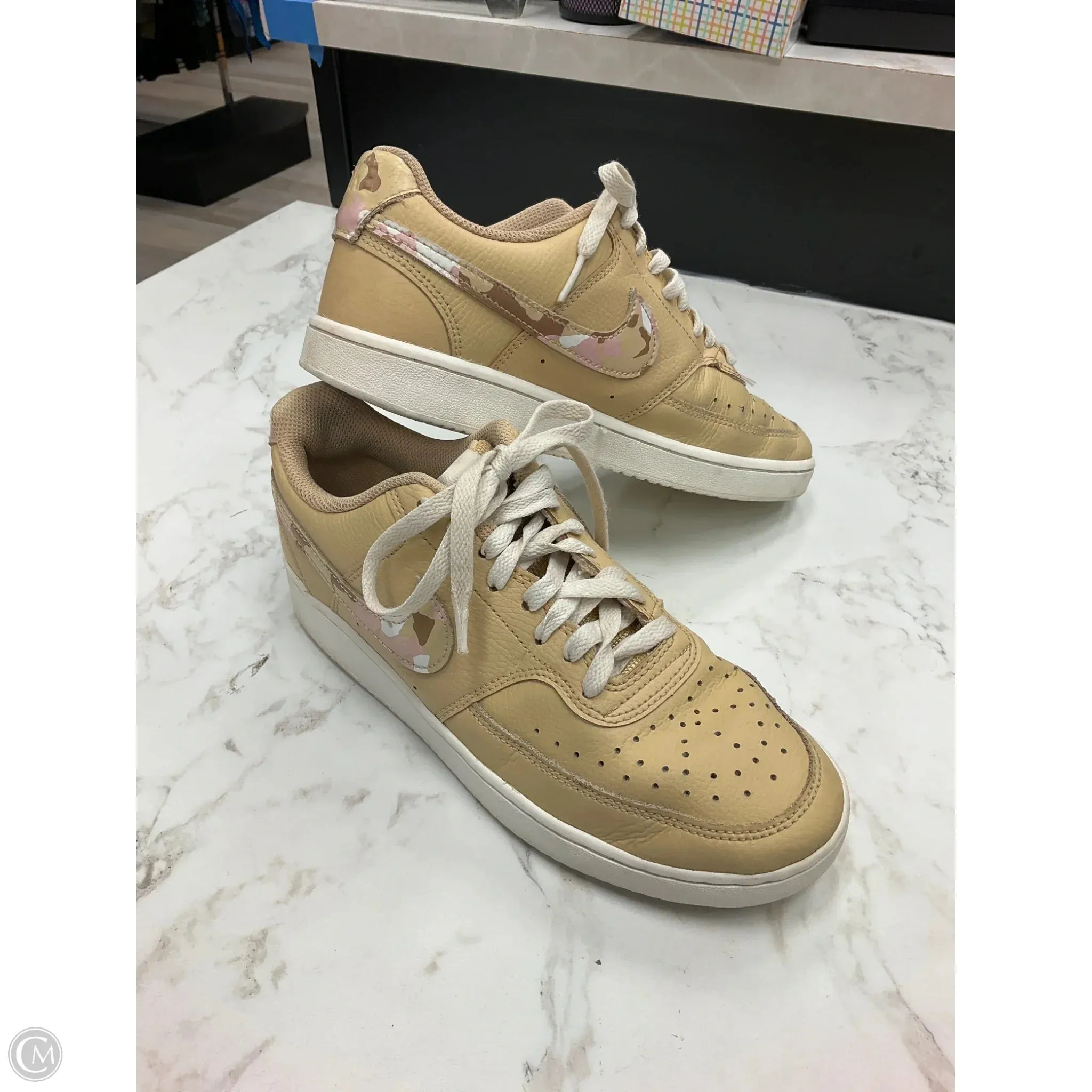 Shoes Sneakers By Nike In Tan, Size: 8.5