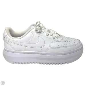 Shoes Sneakers By Nike In White, Size: 8