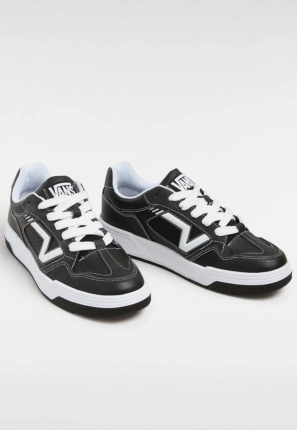 Vans - Upland Black/White - Shoes